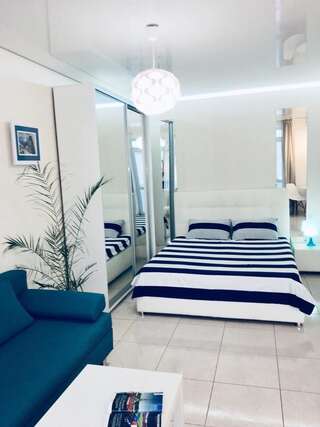 Апартаменты Apartment on Admiralska 19 Николаев Улучшенные апартаменты-12