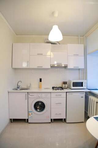 Апартаменты Apartment on Admiralska 19 Николаев Улучшенные апартаменты-13