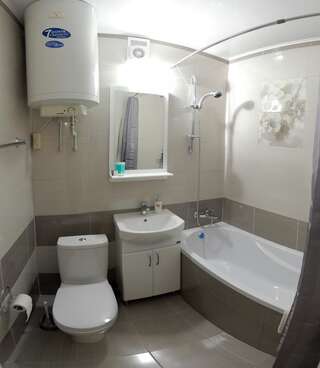 Апартаменты Apartment on Admiralska 19 Николаев Улучшенные апартаменты-22